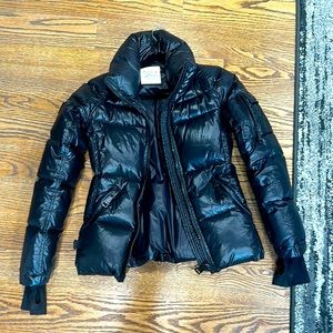SAM new york black shiny coat! size xs